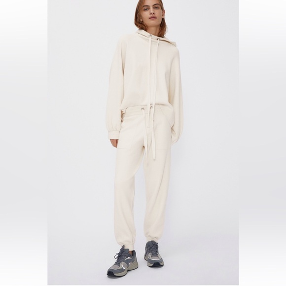 ZARA WHITE KNIT HOODIE AND JOGGING PANTS SIZE M 6873/121 & 6873/122 - Picture 1 of 11